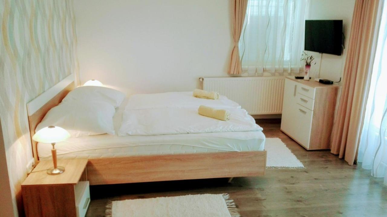 Lavender Apartment Хевіз Екстер'єр фото